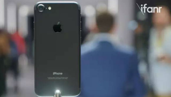 【爱范儿】我们上手了iPhone 7 发现亮点其实不在手机上(图11)