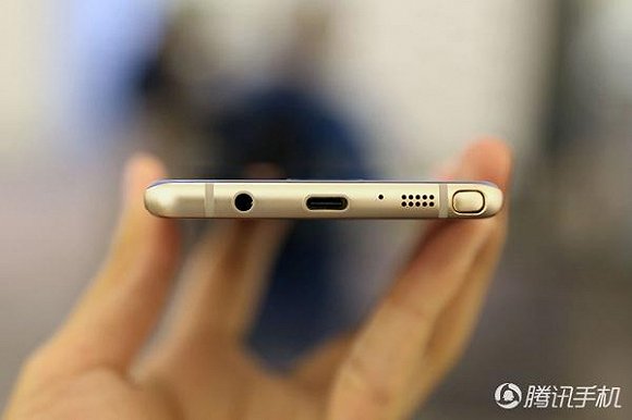 【腾讯科技】三星Note 7上手：跳级生也弯了 且弯得很彻底(图6)